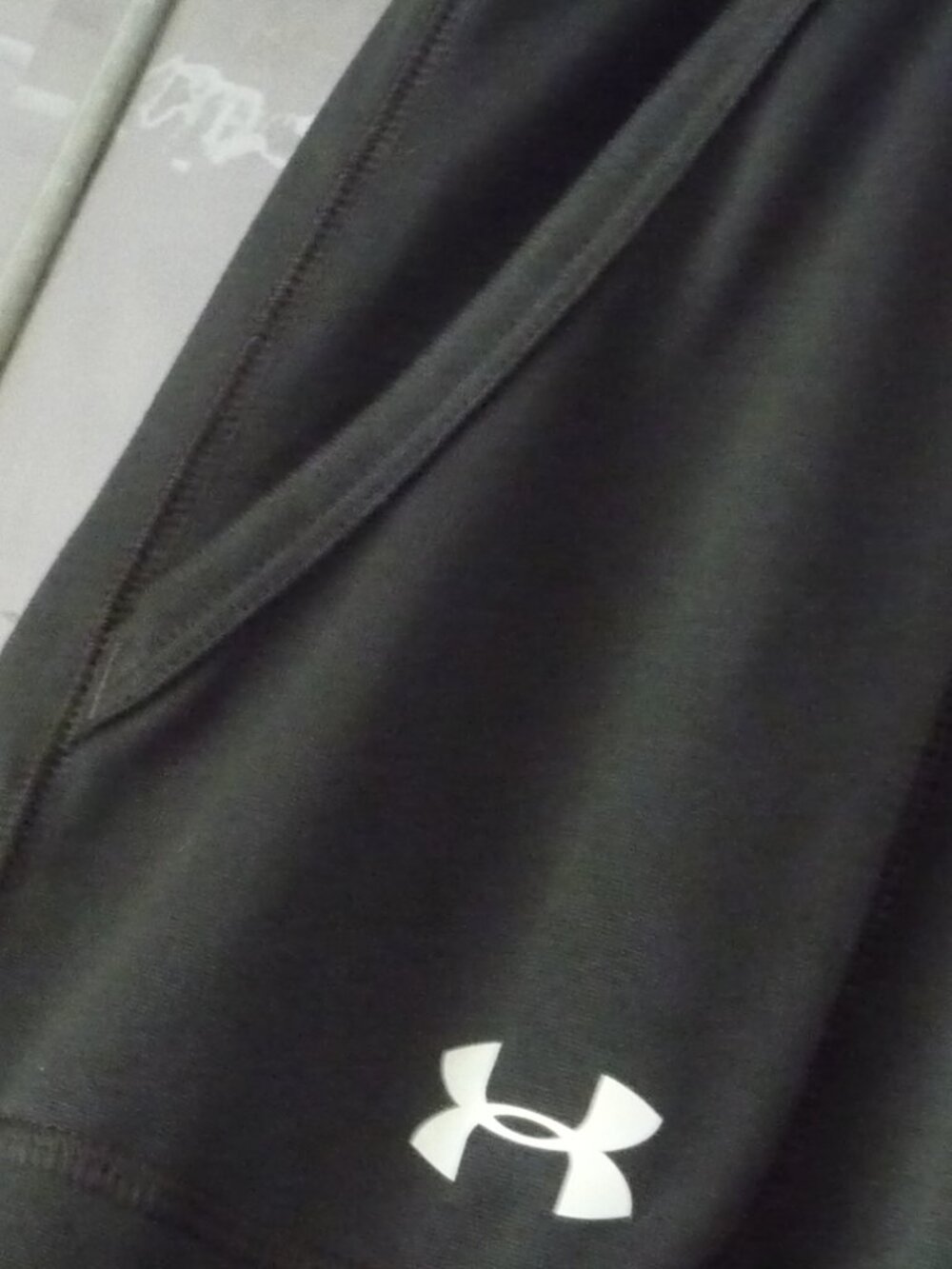 UNDER ARMOUR CAPRI JOGGER MEDIUM - Picture 4 of 12